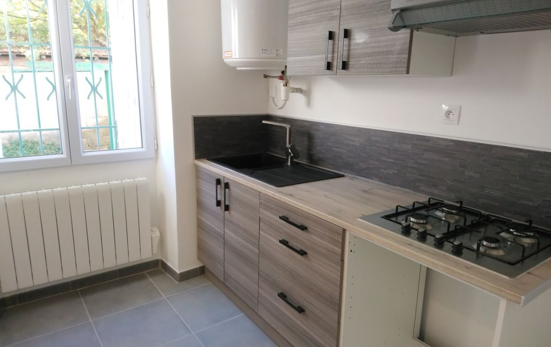 Annonces CARPENTRAS : Appartement | SORGUES (84700) | 31 m2 | 540 € 