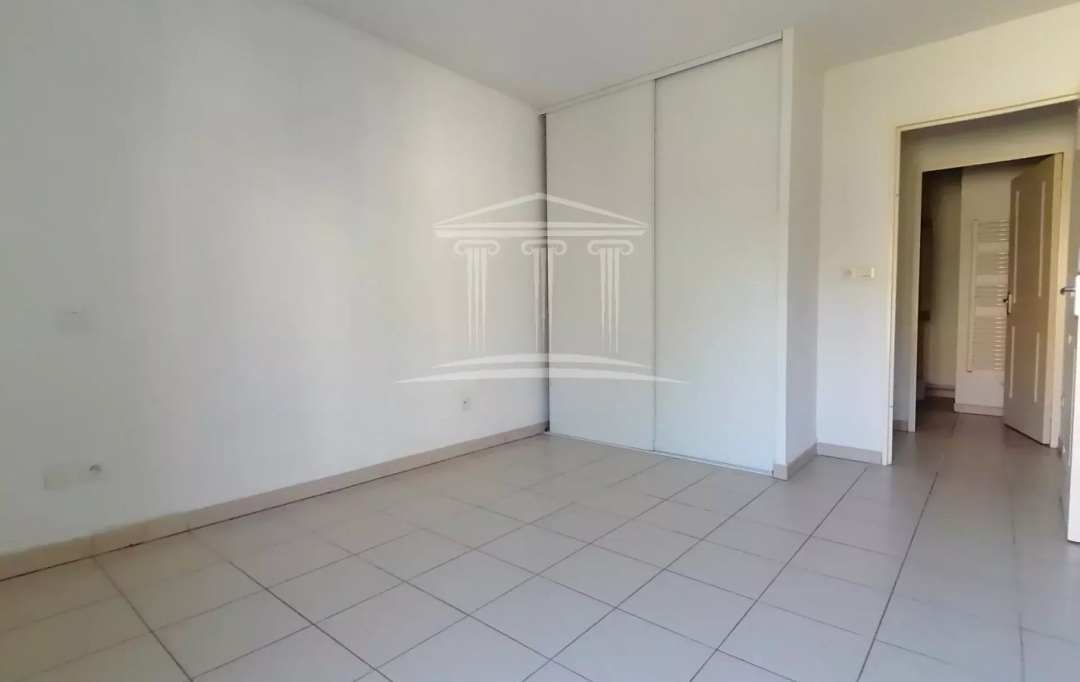 Annonces CARPENTRAS : Appartement | SORGUES (84700) | 60 m2 | 159 000 € 